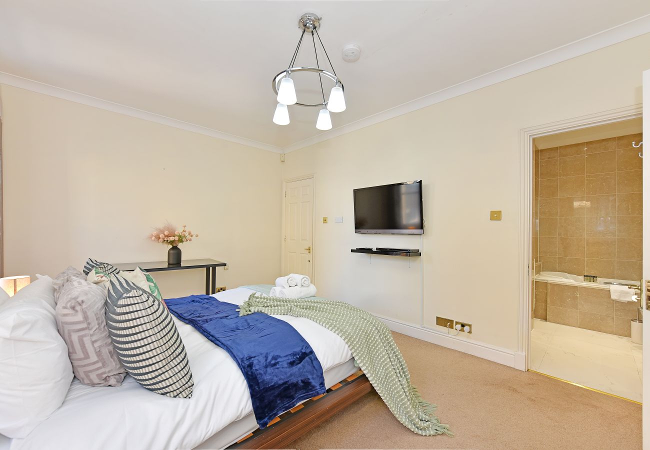 Ferienwohnung in London - Rathbone Exclusive - ES1