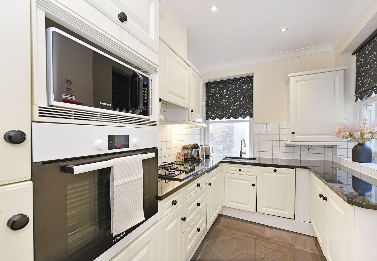 Ferienwohnung in London - Rathbone Exclusive - ES1