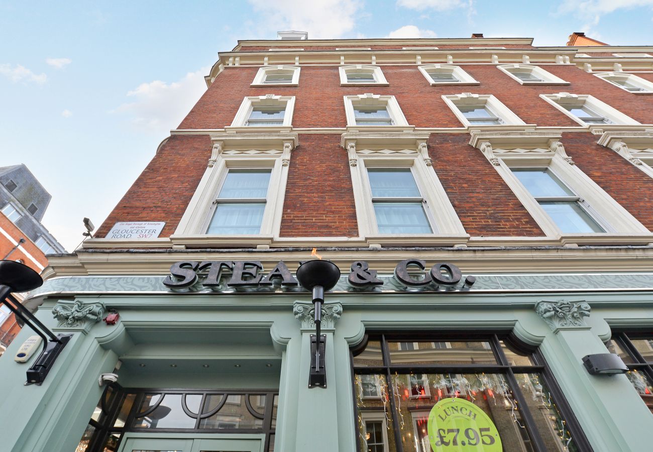 Casa en London - Stanhope Mews Style - 4SMS