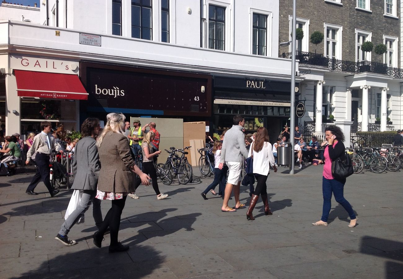 Casa en London - Stanhope Mews Style - 4SMS