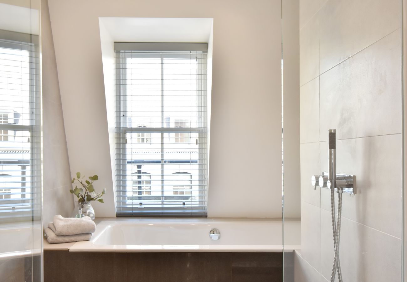 Apartment in London - Albemarle Elegance IV - 37AS4
