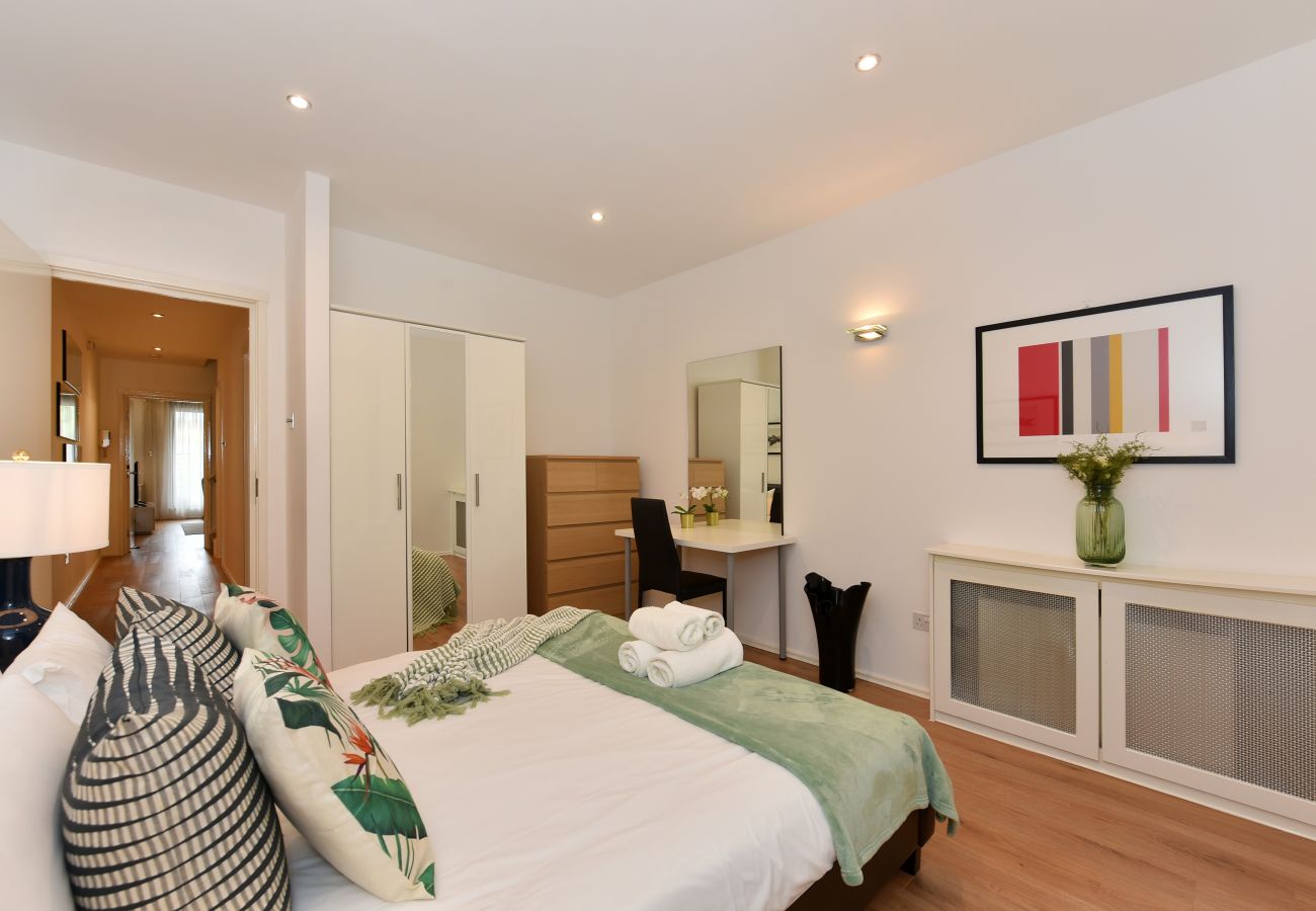 Apartment in London - Cromwell Style II - 353PW