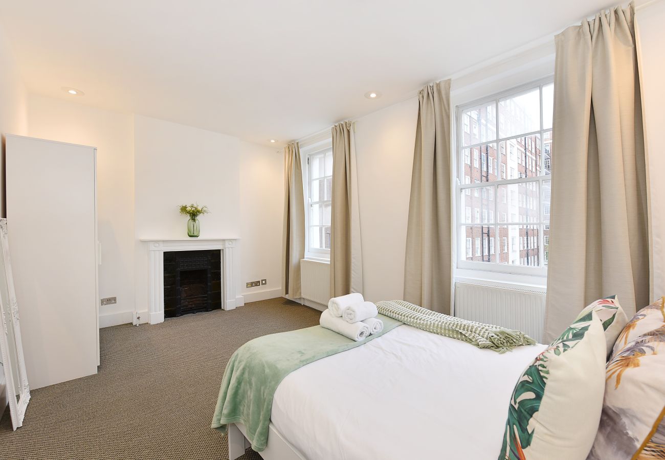 Apartment in London - Oxford Street Marble Arch Style - 55KS